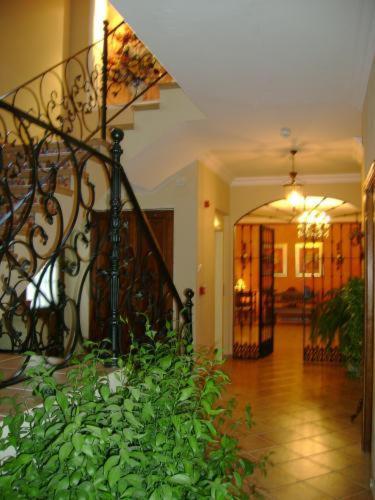 Santa Cruz Hotell Los Palacios Y Villafranca Eksteriør bilde