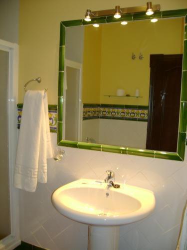 Santa Cruz Hotell Los Palacios Y Villafranca Eksteriør bilde